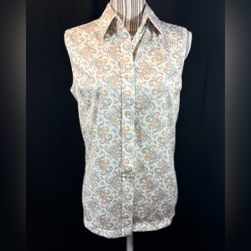 Sears vintage dart collar all over print button down sleeveless blouse